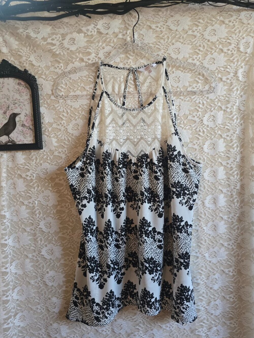 Candie's Black & White Floral Lace Halter Tank Top - Y2K - Boho - Whimsygoth